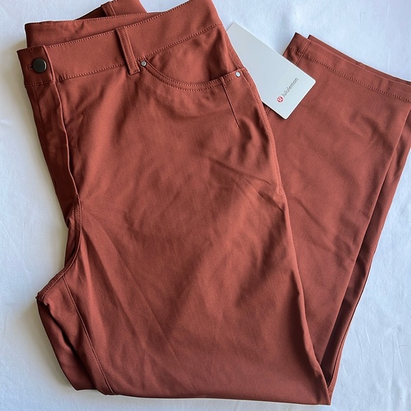 Lululemon City Sleek 5 Pocket 7/8 Pant - Size 12 - Picture 2 of 5
